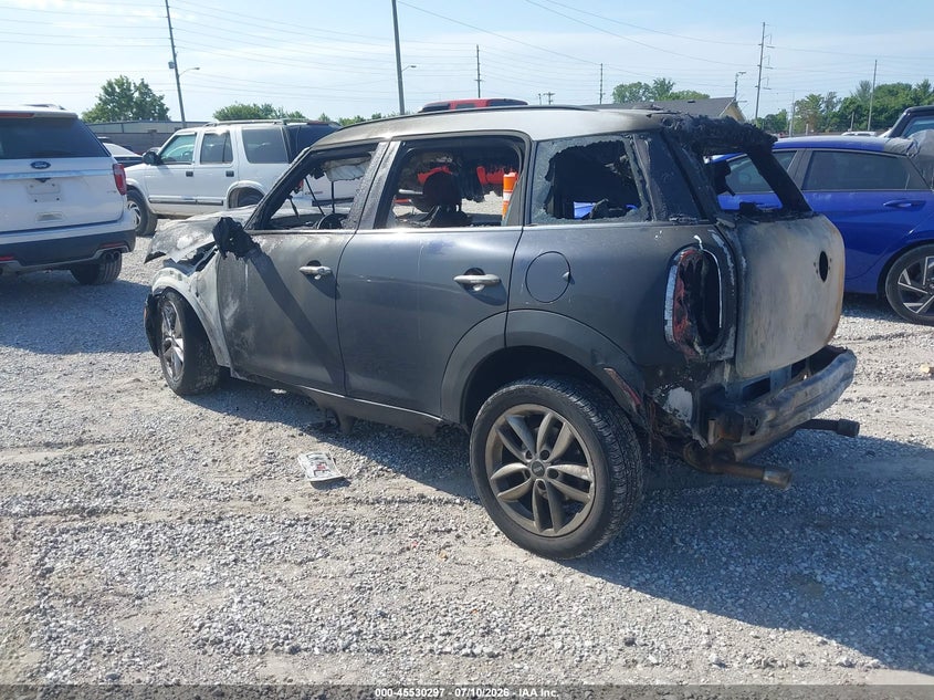 2014 Mini Countryman VIN WMWZC5C54EWM16959 IAAI salvage auction — INTERIOR BURN, Junk (Missouri), sold $75 on 2026-08-17 (photo 3)