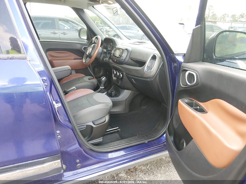 2015 Fiat 500l VIN ZFBCFADH5FZ031351 IAAI salvage auction — NORMAL WEAR, Clear (Florida), sold $925 on 2026-07-07 (photo 5)