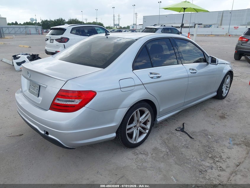 2014 Mercedes-benz VIN WDDGF4HB2EA928913 IAAI salvage auction — FRONT END, Salvage Title, sold $1,850 on 2026-08-13 (photo 4)