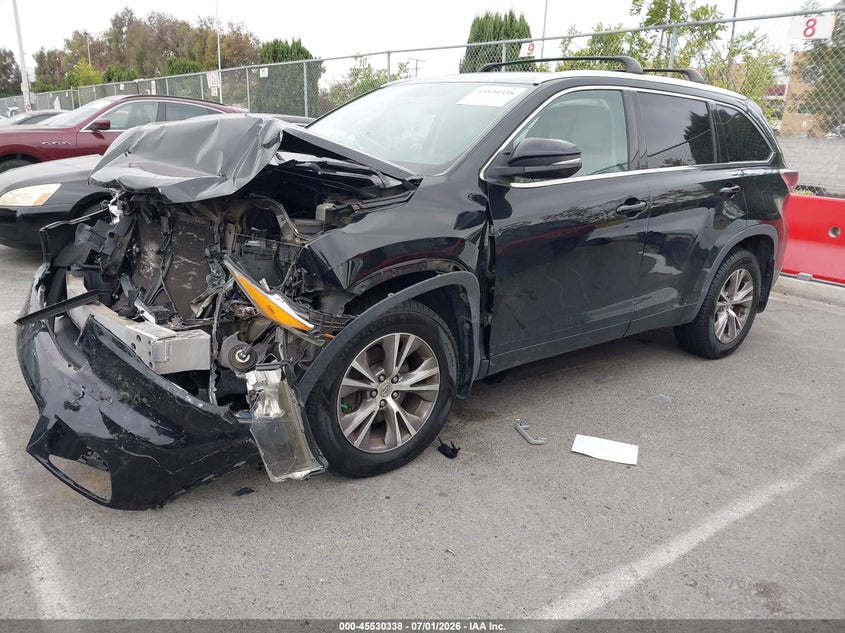 2014 Toyota Highlander VIN 5TDJKRFH1ES053388 IAAI salvage auction — FRONT END, Salvage Title, sold $3,200 on 2026-07-30 (photo 2)
