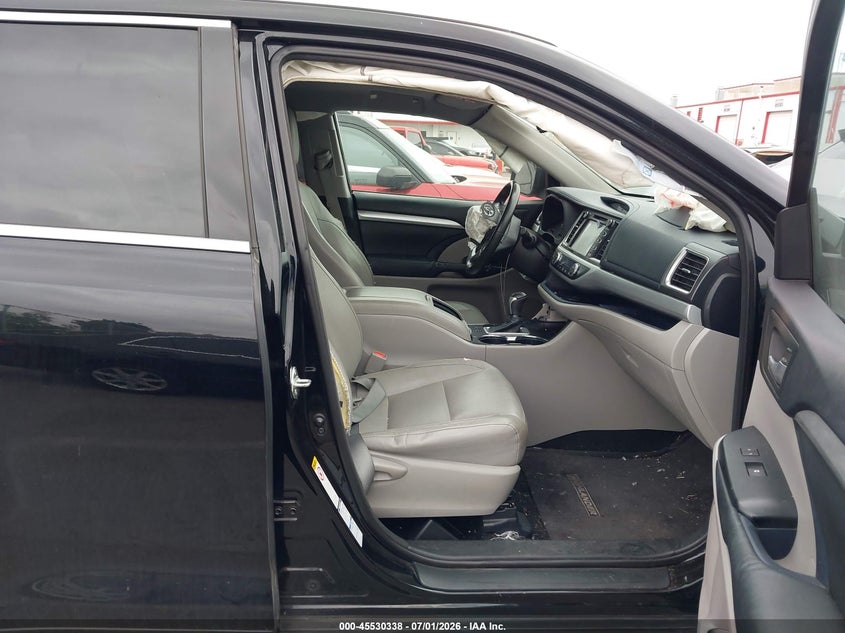 2014 Toyota Highlander VIN 5TDJKRFH1ES053388 IAAI salvage auction — FRONT END, Salvage Title, sold $3,200 on 2026-07-30 (photo 5)