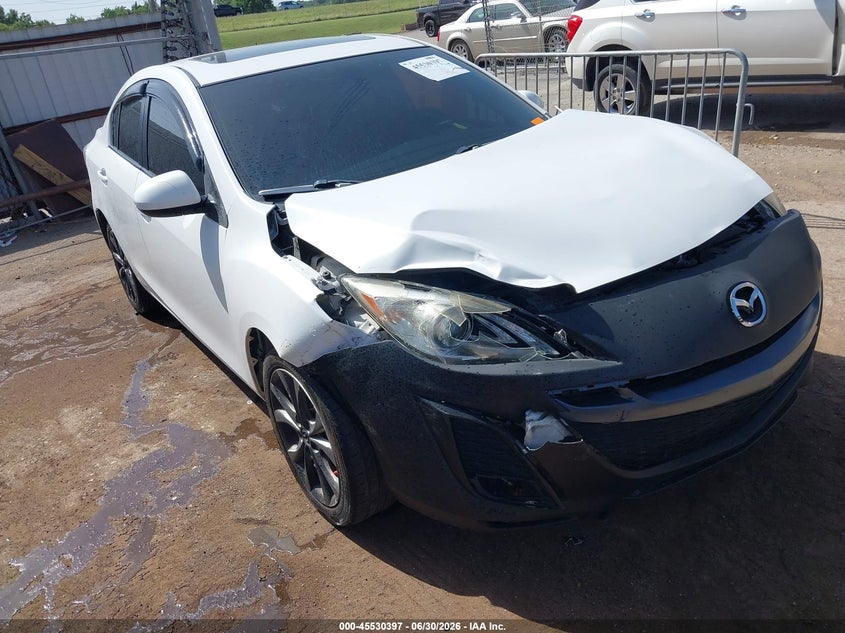 2011 Mazda 3 VIN JM1BL1W66B1380900 IAAI salvage auction — FRONT END, Clear (Oklahoma), sold $1,325 on 2026-09-11 (photo 1)