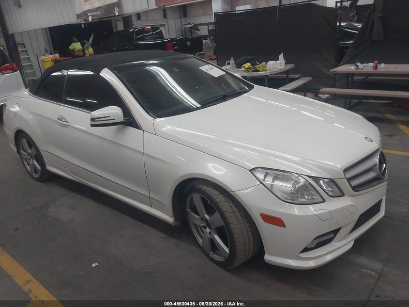 2011 Mercedes-benz E-class VIN WDDKK7CF8BF071609 IAAI salvage auction — REAR END, Salvage (Arizona), sold $2,550 on 2026-08-17 (photo 1)