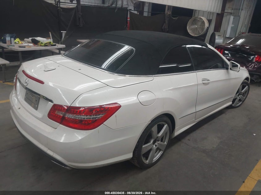 2011 Mercedes-benz E-class VIN WDDKK7CF8BF071609 IAAI salvage auction — REAR END, Salvage (Arizona), sold $2,550 on 2026-08-17 (photo 4)