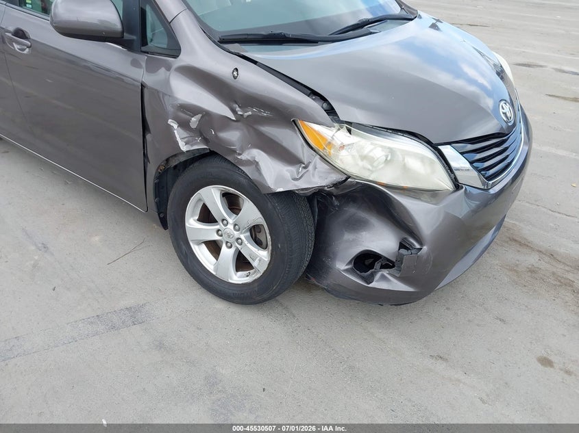 2013 Toyota Sienna VIN 5TDKK3DC0DS397091 IAAI salvage auction — FRONT END, Salvage Title, sold $2,650 on 2026-07-22 (photo 6)