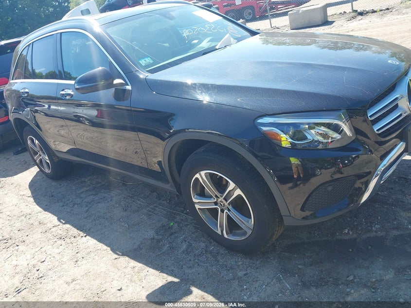 2017 Mercedes-benz Glc VIN WDC0G4KB2HV013472 IAAI salvage auction — LEFT FRONT, Salvage (Massachusetts), sold $4,850 on 2026-08-04 (photo 1)