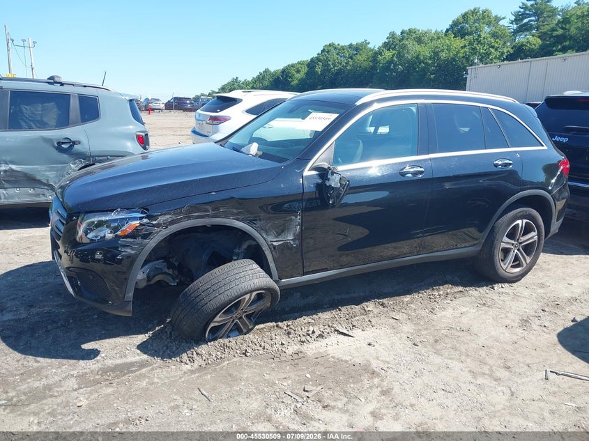 2017 Mercedes-benz Glc VIN WDC0G4KB2HV013472 IAAI salvage auction — LEFT FRONT, Salvage (Massachusetts), sold $4,850 on 2026-08-04 (photo 2)