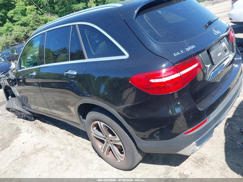 2017 Mercedes-benz Glc VIN WDC0G4KB2HV013472 IAAI salvage auction — LEFT FRONT, Salvage (Massachusetts), sold $4,850 on 2026-08-04 (photo 3)