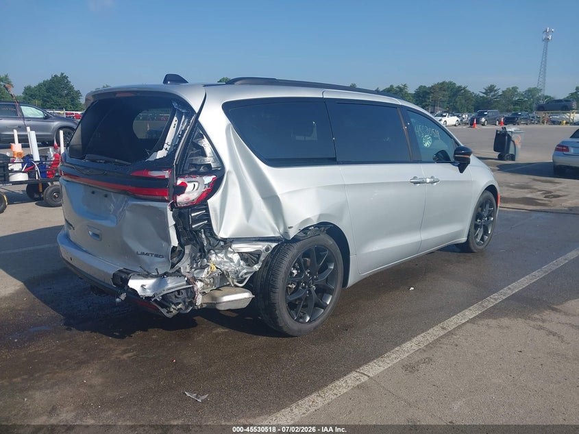 2024 Chrysler Pacifica VIN 2C4RC1GG5RR166184 IAAI salvage auction — REAR END, Salvage (Ohio), sold $10,700 on 2026-07-31 (photo 4)