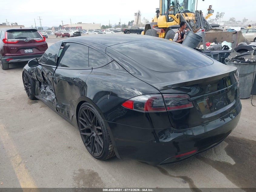2019 Tesla Model s VIN 5YJSA1E25KF302216 IAAI salvage auction — SIDE, Salvage (California), sold $8,000 on 2026-08-02 (photo 3)