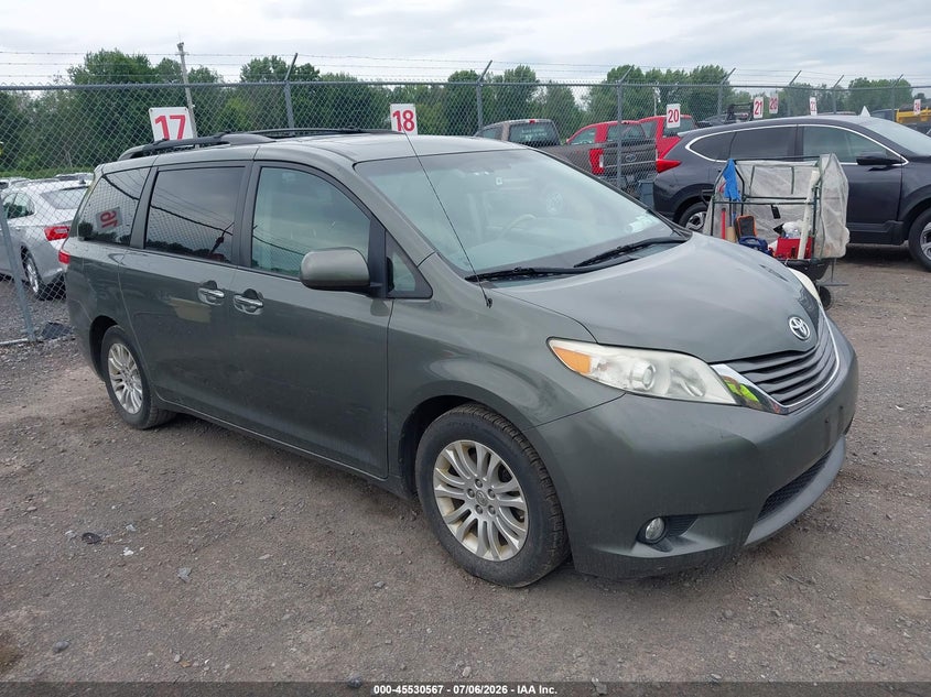 2012 Toyota Sienna VIN 5TDYK3DC3CS249672 IAAI salvage auction — NORMAL WEAR, Clear (New York), sold $2,125 on 2026-07-09 (photo 1)