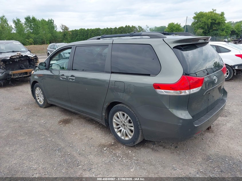 2012 Toyota Sienna VIN 5TDYK3DC3CS249672 IAAI salvage auction — NORMAL WEAR, Clear (New York), sold $2,125 on 2026-07-09 (photo 3)