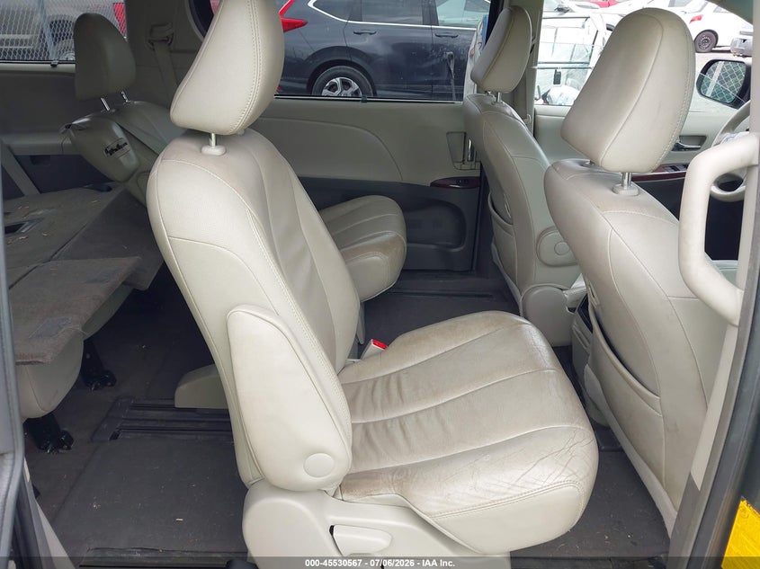 2012 Toyota Sienna VIN 5TDYK3DC3CS249672 IAAI salvage auction — NORMAL WEAR, Clear (New York), sold $2,125 on 2026-07-09 (photo 8)