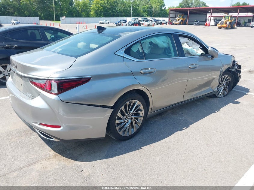 2019 Lexus ES VIN 58ABZ1B19KU030320 IAAI salvage auction — RIGHT FRONT, Salvage Title, sold $7,100 on 2026-07-29 (photo 4)