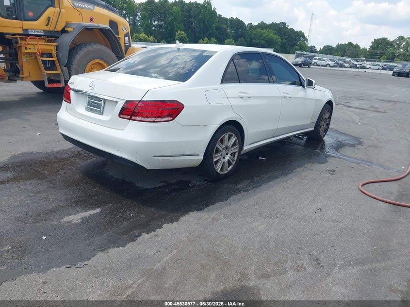 2014 Mercedes-benz E-class VIN WDDHF5KB3EA876629 IAAI salvage auction — NORMAL WEAR, Repossession Paperwork (Georgia), sold $1,300 on 2026-08-19 (photo 4)