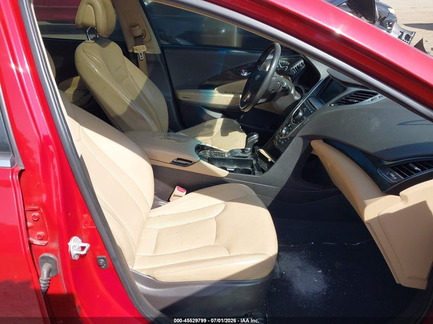 2013 Hyundai Azera VIN KMHFH4JG8DA311497 IAAI salvage auction — NORMAL WEAR, Clear (Virginia), sold $1,100 on 2026-07-29 (photo 5)