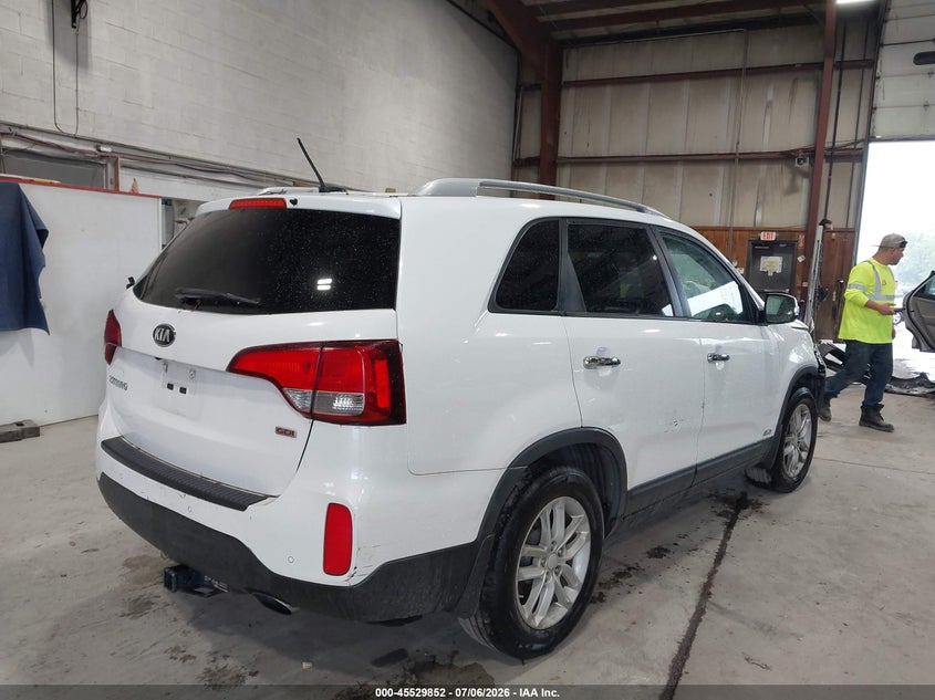 2014 Kia Sorento VIN 5XYKTCA66EG545013 IAAI salvage auction — FRONT END, Mv-907A (New York), sold $450 on 2026-07-22 (photo 4)
