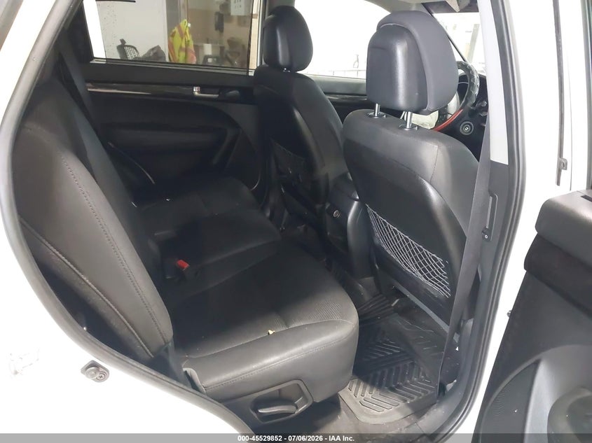 2014 Kia Sorento VIN 5XYKTCA66EG545013 IAAI salvage auction — FRONT END, Mv-907A (New York), sold $450 on 2026-07-22 (photo 8)
