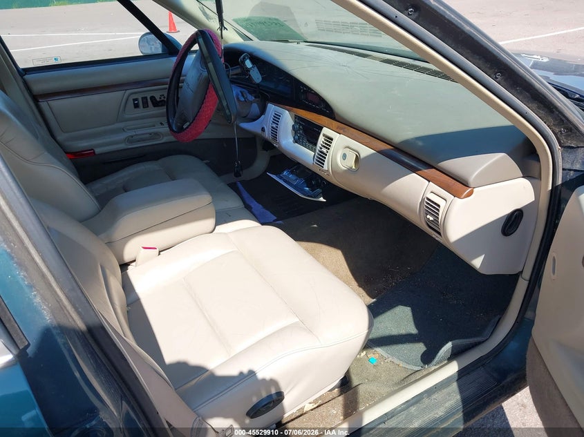 1998 Oldsmobile Regency VIN 1G3HC52K4W4816121 IAAI salvage auction — NORMAL WEAR, Regular Certificate (Iowa), sold $400 on 2026-07-28 (photo 5)