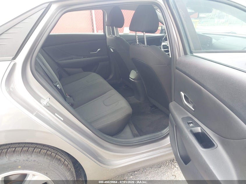 2023 Hyundai Elantra VIN KMHLL4AGXPU556872 IAAI salvage auction — NORMAL WEAR, SF97 (California), sold $9,350 on 2026-08-25 (photo 8)