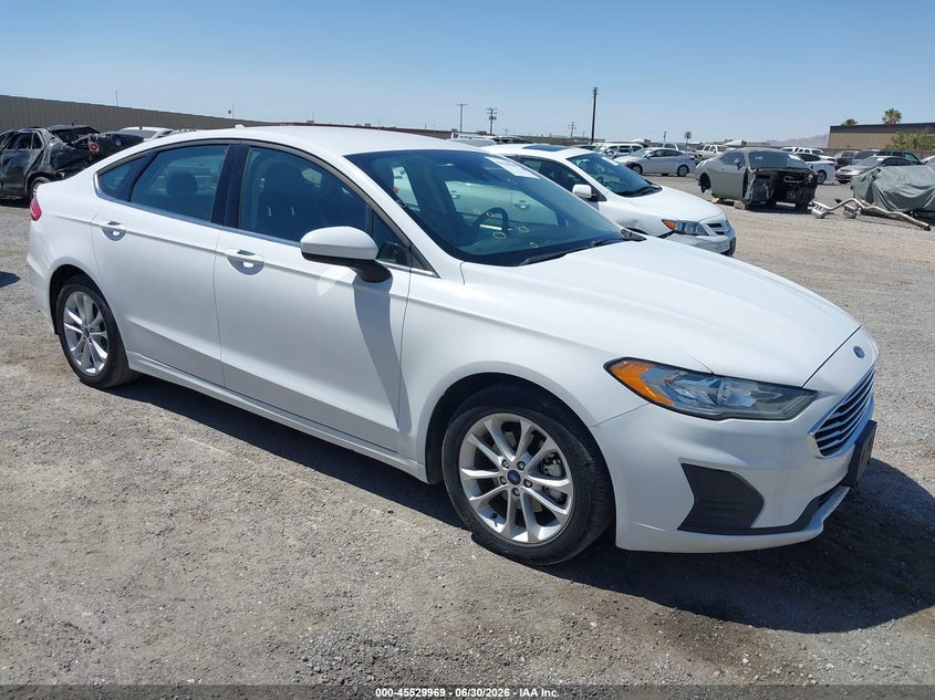 2020 Ford Fusion VIN 3FA6P0LU6LR263429 — IAAI salvage auction photo