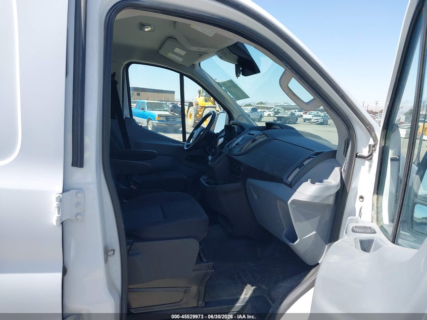2017 Ford Transit 150 VIN 1FTYE1ZM4HKB32789 IAAI salvage auction — NORMAL WEAR, SF97 (California), sold $15,100 on 2026-08-25 (photo 5)