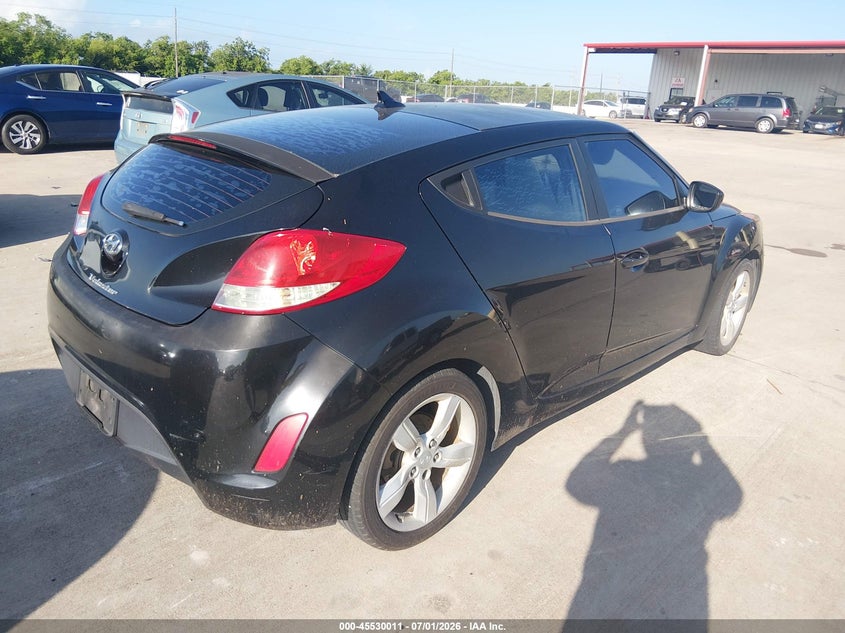 2013 Hyundai Veloster VIN KMHTC6AD6DU145059 IAAI salvage auction — NORMAL WEAR, Original (Texas), sold $25 on 2026-07-10 (photo 4)