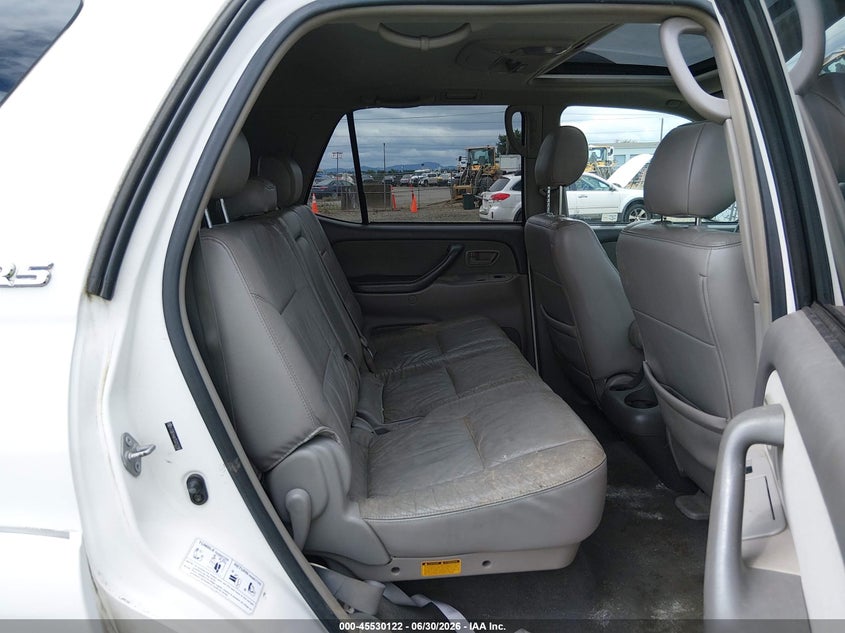 2005 Toyota Sequoia VIN 5TDBT44A15S252290 IAAI salvage auction — NORMAL WEAR, Peddle Clear Public-Restricted (Oregon), sold $400 on 2026-07-29 (photo 8)