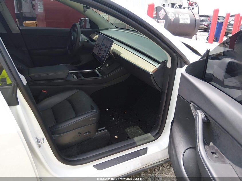 2021 Tesla Model y VIN 5YJYGDEE2MF294390 IAAI salvage auction — FRONT END, Salvage (Tennessee), sold $9,600 on 2026-07-30 (photo 5)