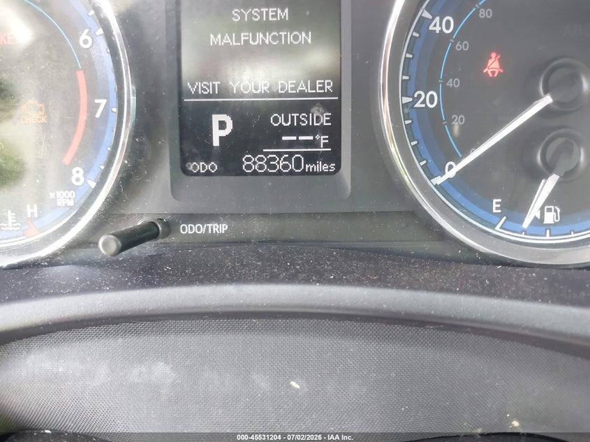 2018 Toyota Corolla VIN 5YFBURHE5JP743343 IAAI salvage auction — NORMAL WEAR, Original (Texas), sold $2,900 on 2026-07-29 (photo 7)
