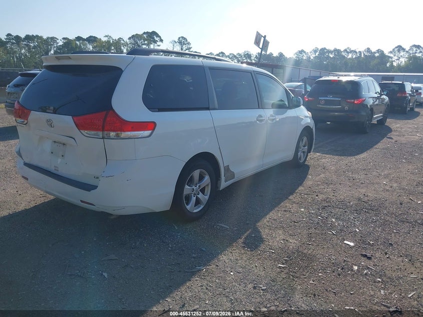 2013 Toyota Sienna VIN 5TDKK3DC8DS283940 IAAI salvage auction — REAR END, Rebuildable (Florida), sold $625 on 2026-07-28 (photo 4)