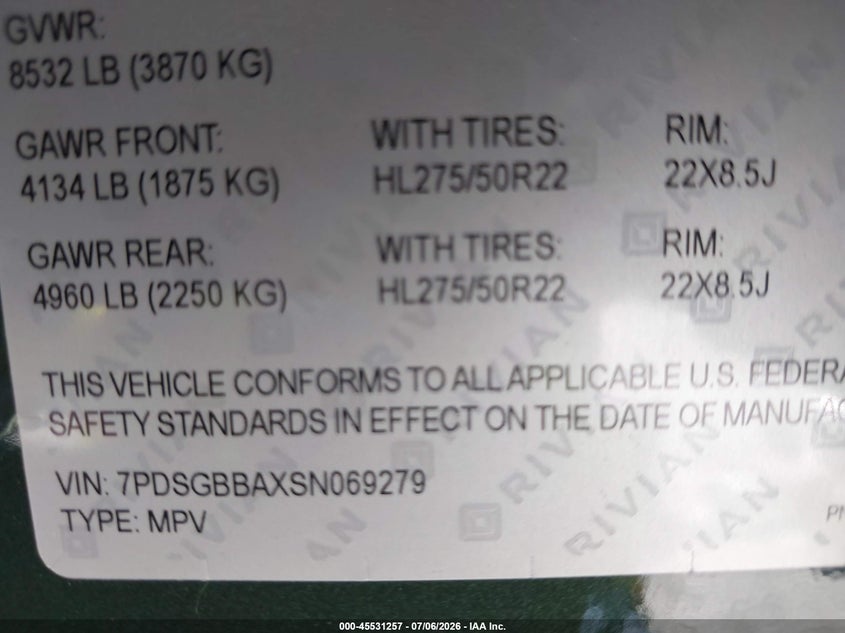2025 Rivian R1s VIN 7PDSGBBAXSN069279 IAAI salvage auction — RIGHT FRONT, Salvage Title, sold $12,500 on 2026-09-08 (photo 9)
