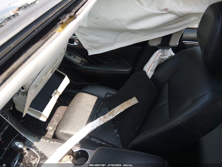 2017 Infiniti Q50 VIN JN1EV7AR1HM839739 IAAI salvage auction — ROLLOVER, Salvage Title, sold $400 on 2026-10-08 (photo 5)