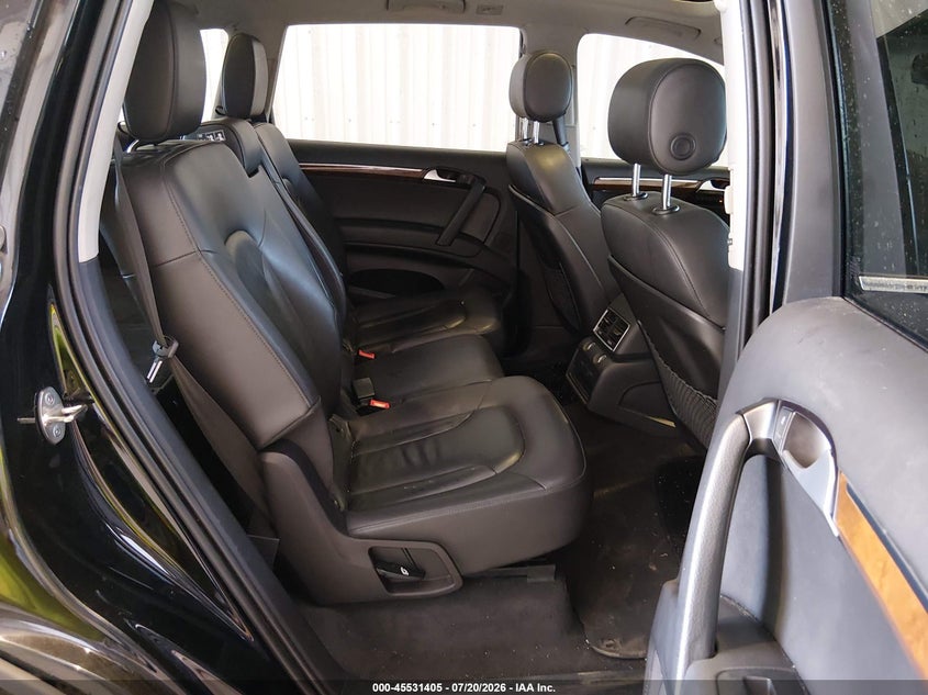 2015 Audi Q7 VIN WA1LGAFE3FD032261 IAAI salvage auction — NORMAL WEAR, Clear (Delaware), sold $225 on 2026-07-30 (photo 8)