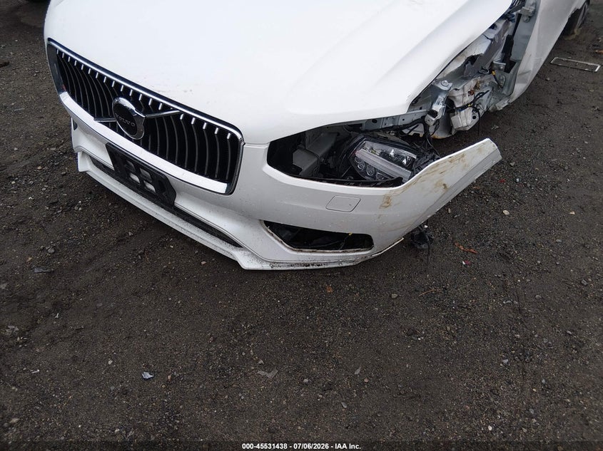 2020 Volvo Xc90 VIN YV4A221K5L1595160 IAAI salvage auction — SIDE, Salvage (Massachusetts), sold $6,800 on 2026-08-08 (photo 6)
