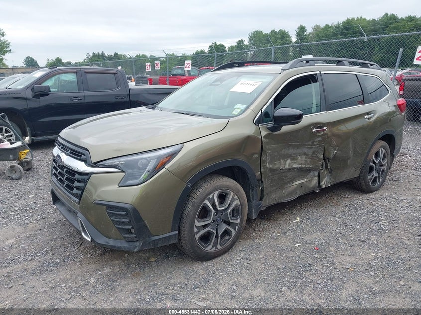 2025 Subaru Ascent VIN 4S4WMAUD7S3403892 IAAI salvage auction — LEFT SIDE, Salvage Title, sold $13,950 on 2026-08-20 (photo 2)