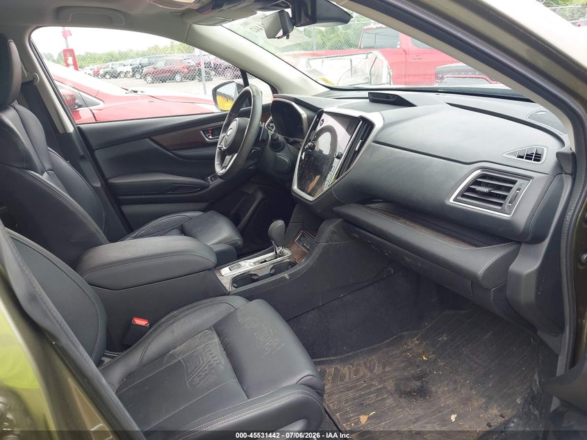 2025 Subaru Ascent VIN 4S4WMAUD7S3403892 IAAI salvage auction — LEFT SIDE, Salvage Title, sold $13,950 on 2026-08-20 (photo 5)