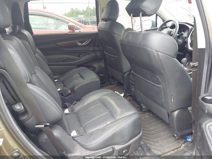2025 Subaru Ascent VIN 4S4WMAUD7S3403892 IAAI salvage auction — LEFT SIDE, Salvage Title, sold $13,950 on 2026-08-20 (photo 8)