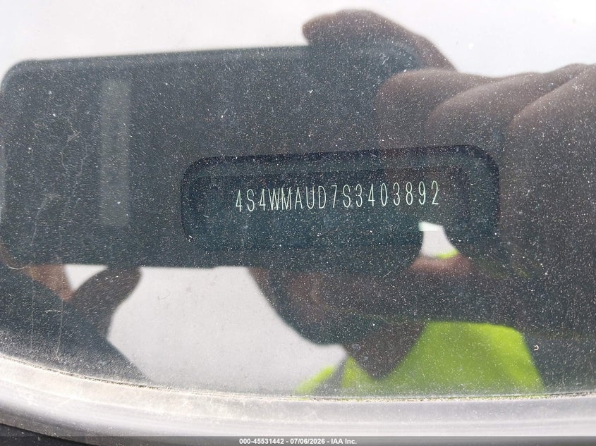 2025 Subaru Ascent VIN 4S4WMAUD7S3403892 IAAI salvage auction — LEFT SIDE, Salvage Title, sold $13,950 on 2026-08-20 (photo 9)