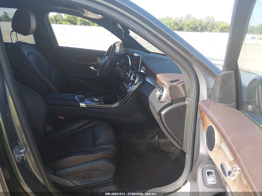 2018 Mercedes-benz Glc VIN WDC0G4JB2JV022468 IAAI salvage auction — NORMAL WEAR, Original (Texas), sold $5,450 on 2026-07-10 (photo 5)