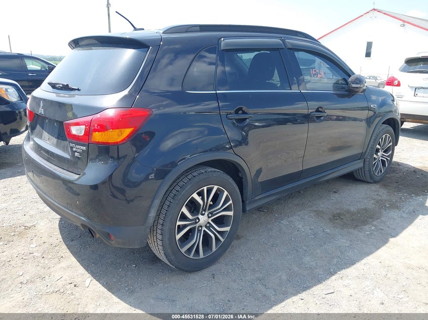 2016 Mitsubishi Outlander VIN JA4AR4AW7GZ027832 IAAI salvage auction — NORMAL WEAR, Clear (Pennsylvania), sold $25 on 2026-07-08 (photo 4)