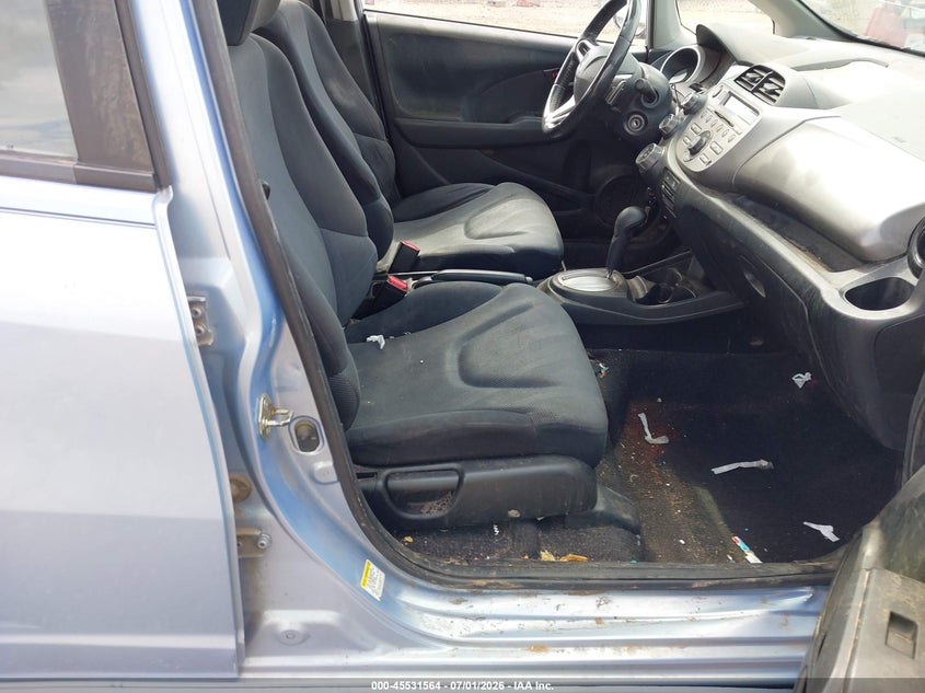 2009 Honda Fit VIN JHMGE88409S051844 IAAI salvage auction — SIDE, Salvage (Texas), sold $1,000 on 2026-08-02 (photo 5)