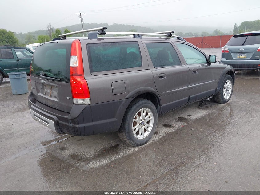 2007 Volvo Xc70 VIN YV4SZ592871276122 IAAI salvage auction — NORMAL WEAR, Clear (Pennsylvania), sold $325 on 2026-07-08 (photo 4)