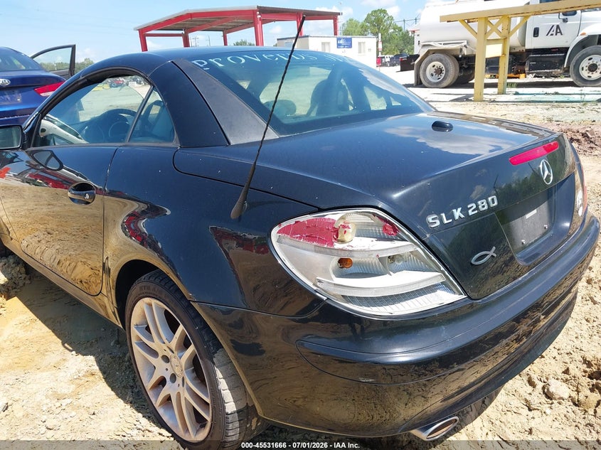 2007 Mercedes-benz Slk-class VIN WDBWK54F57F158422 IAAI salvage auction — NORMAL WEAR, Clear (Florida), sold $1,525 on 2026-07-14 (photo 6)