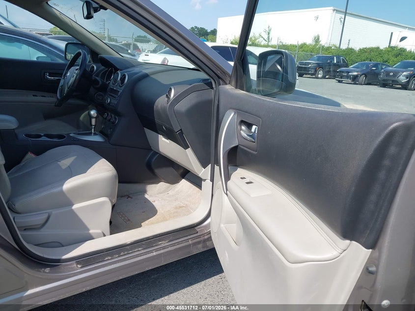 2010 Nissan Rogue VIN JN8AS5MT0AW005072 IAAI salvage auction — VANDALISM, Clear-Dealer Only (North Carolina), sold $550 on 2026-07-20 (photo 5)