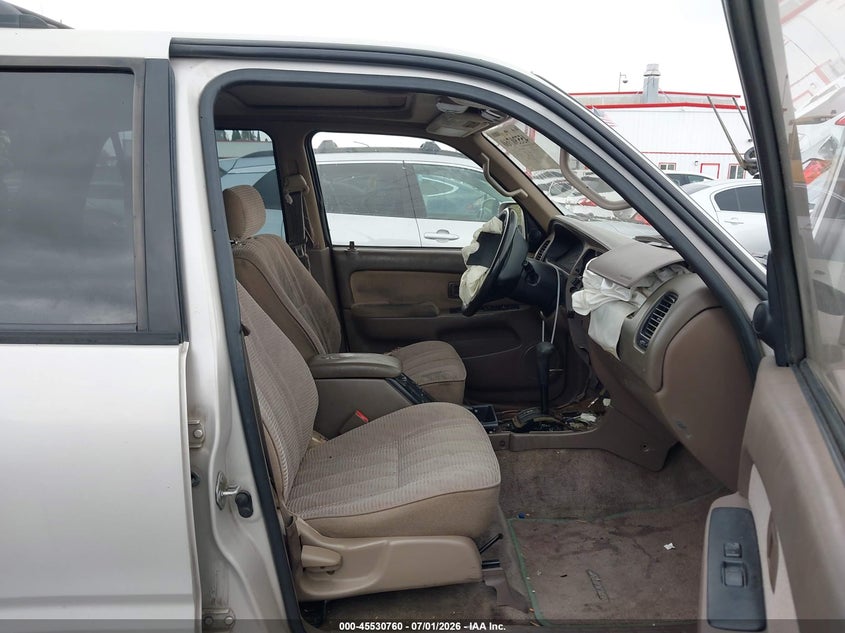 1998 Toyota 4runner VIN JT3GN86R6W0079515 IAAI salvage auction — SIDE, Salvage (California), sold $675 on 2026-07-30 (photo 5)