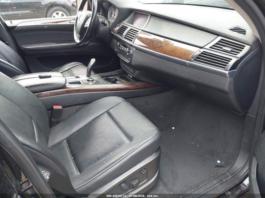 2010 BMW X5 VIN 5UXFE4C5XAL382126 IAAI salvage auction — FRONT & REAR, Reconstructed (Massachusetts), sold $400 on 2026-07-24 (photo 5)