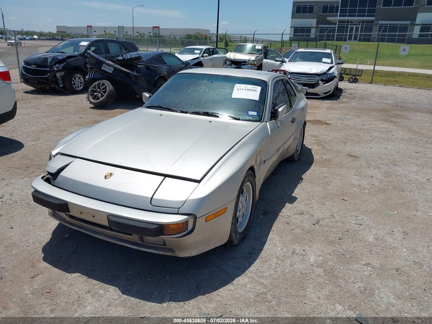1986 Porsche 944 VIN WP0AA0942GN451869 IAAI salvage auction — LEFT & RIGHT, Salvage (Texas), sold $1,650 on 2026-08-18 (photo 2)