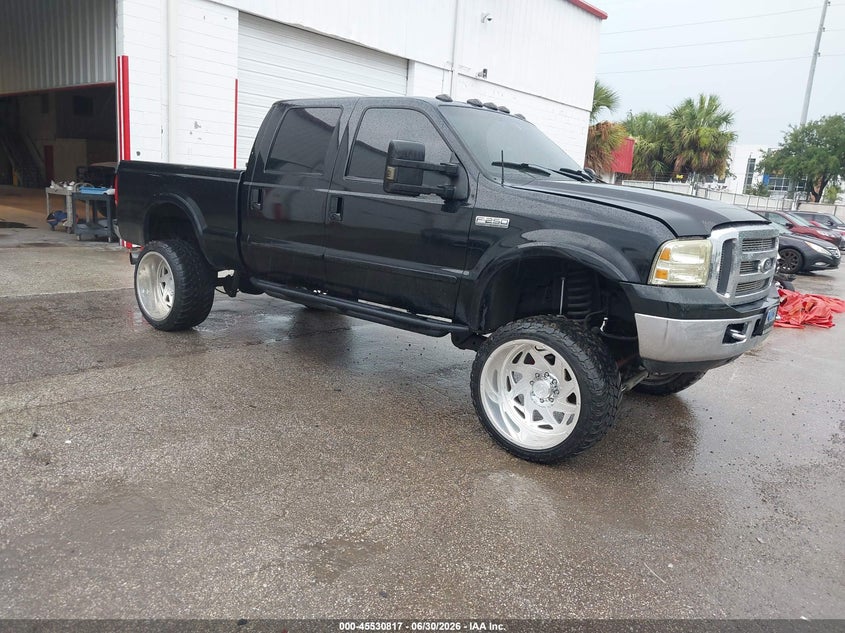 2005 Ford F-250 VIN 1FTSW21P55EC41769 — IAAI salvage auction photo