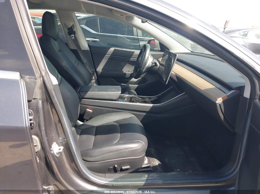 2018 Tesla Model 3 VIN 5YJ3E1EA7JF009562 IAAI salvage auction — HAIL, Original (Texas), sold $5,350 on 2026-07-29 (photo 5)